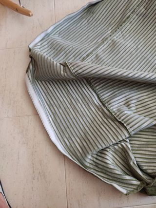 Funda puff IKEA verde oliva.