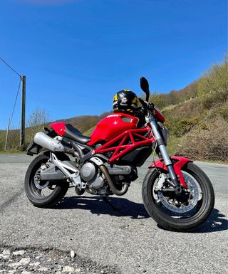 Ducati Monster 696+: 2008