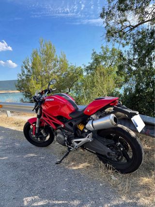 Ducati Monster 696+: 2008