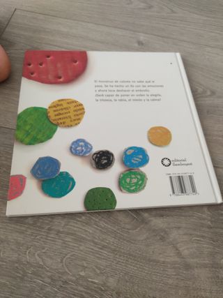 El Monstruo de Colores (Spanish Edition)