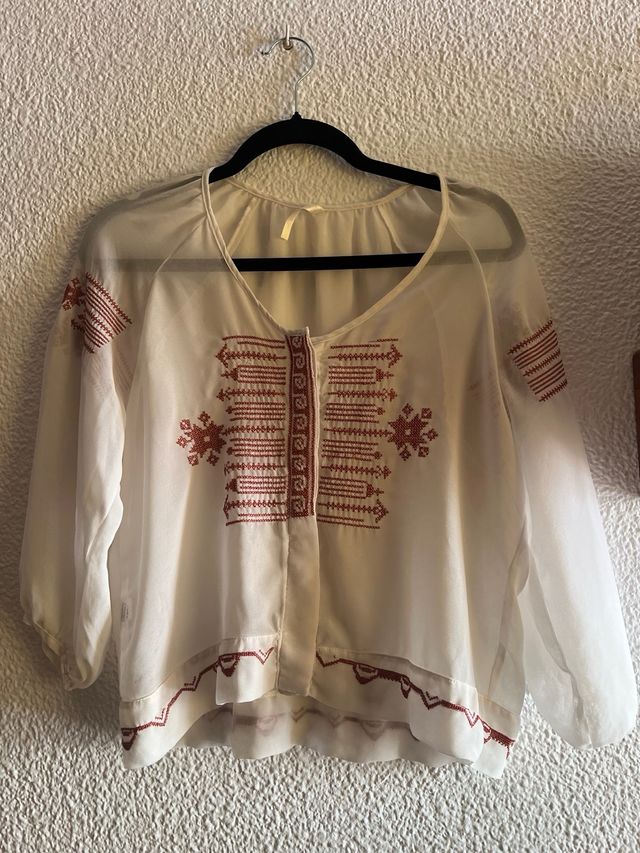 Blusa OSSYRA bordada - roja y blanca