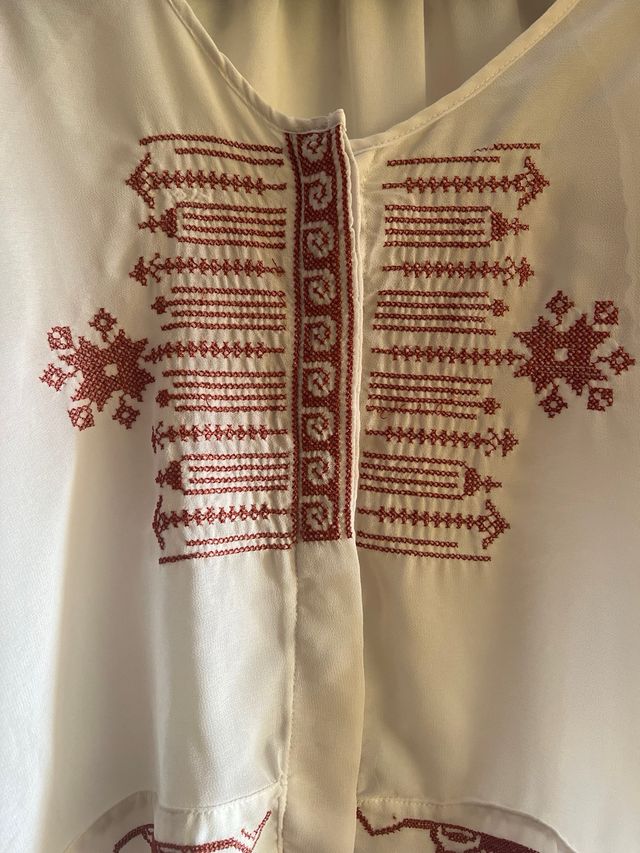 Blusa OSSYRA bordada - roja y blanca