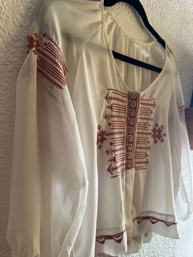 Blusa OSSYRA bordada - roja y blanca