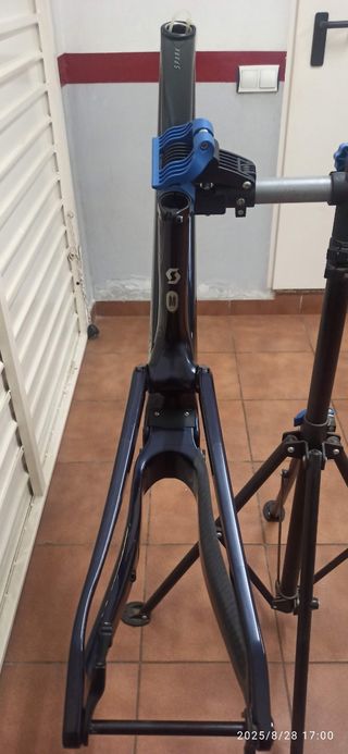 Cuadro Scott Spark carbono