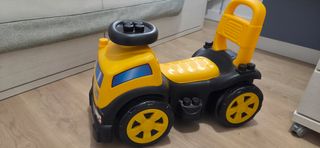 Correpasillos camión infantil