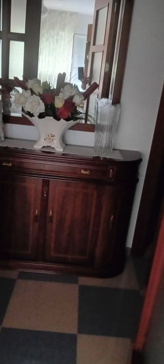 Mueble recibidor madera marrón