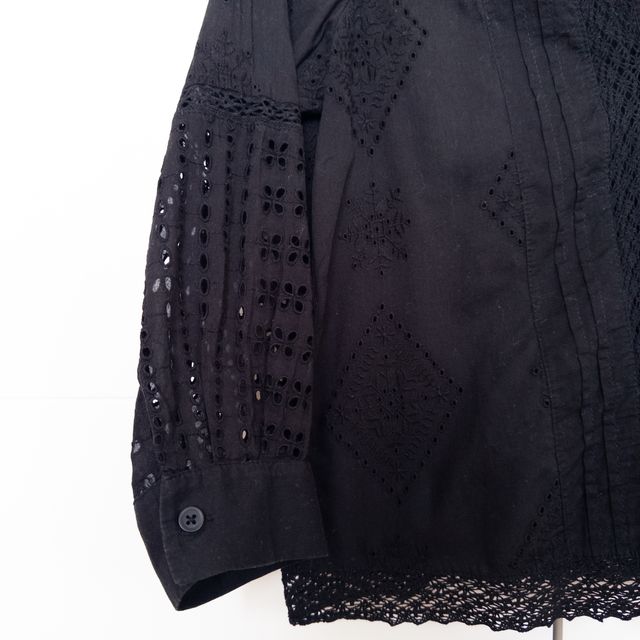 Camisa negra bordados perforados manga larga