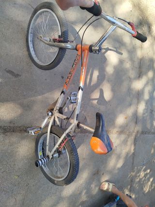 Bicicleta Monty BMX