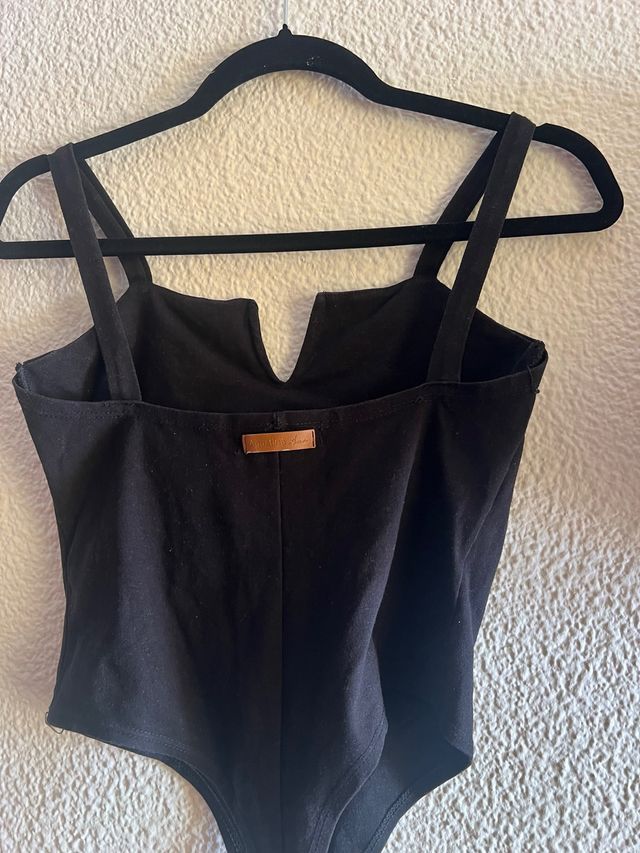 Body negro Agustina Saix
