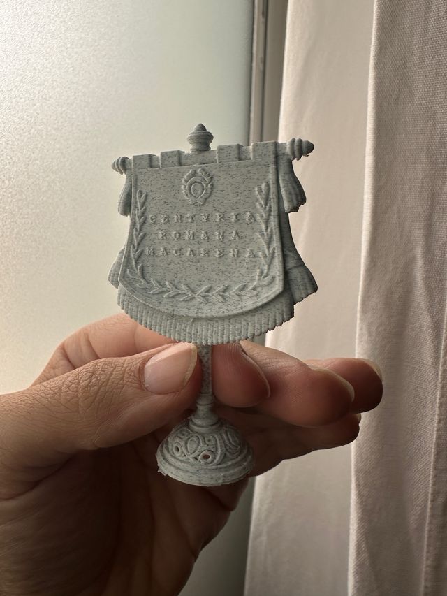 Armao Centuria Romana Macarena y Banderín Funko