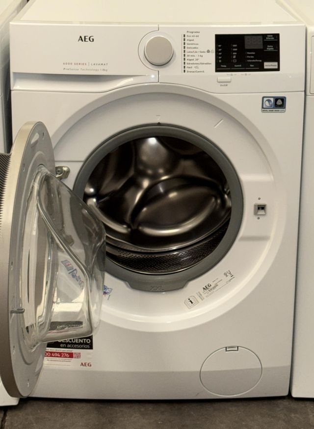 LAVADORA AEG