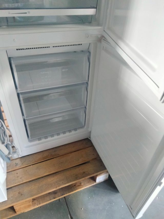 Frigorífico Balay 3KF6860W