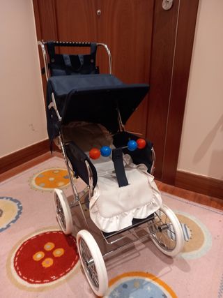 Silla muñeca vintage azul