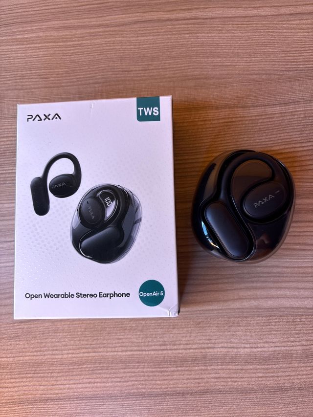 Cuffie AI per traduzione Paxa