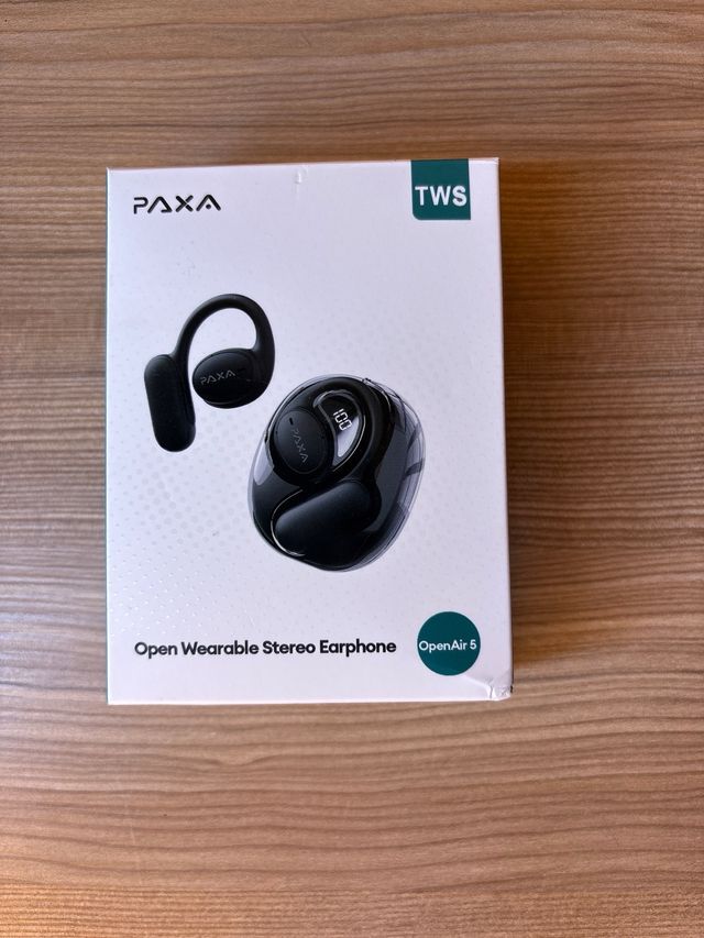 Cuffie AI per traduzione Paxa