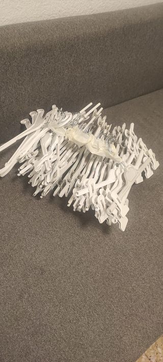Perchas plástico blancas 40 piezas