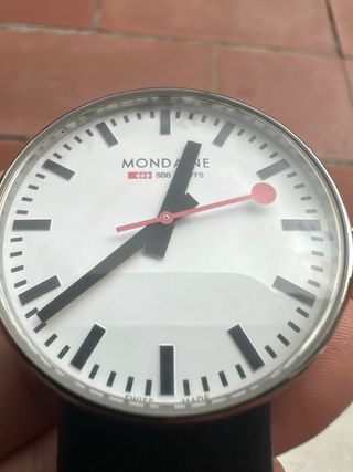 Reloj 40mm original Mondaine Swiss Made como nuevo