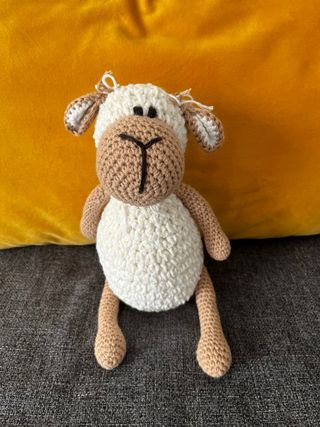 Oveja amigurumi crochet