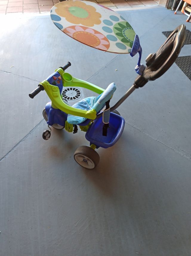 Triciclo para bebé adaptable con sombrilla