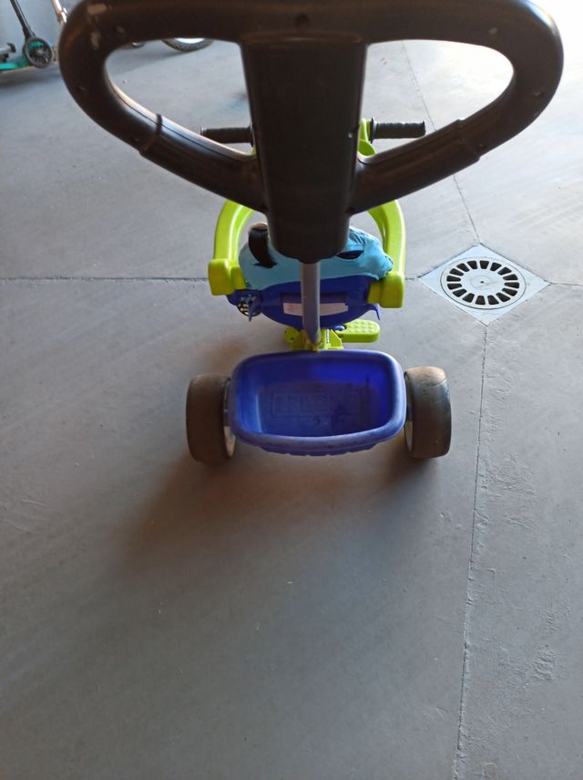 Triciclo para bebé adaptable con sombrilla