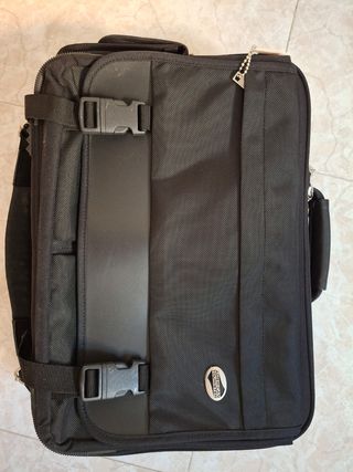 Maletín de viaje negro