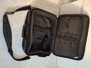 Maletín de viaje negro