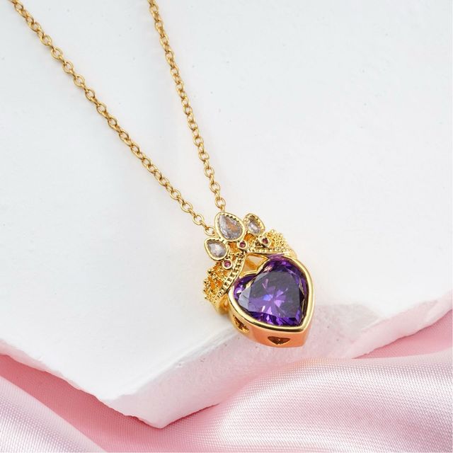 Collar “Cuore morado”