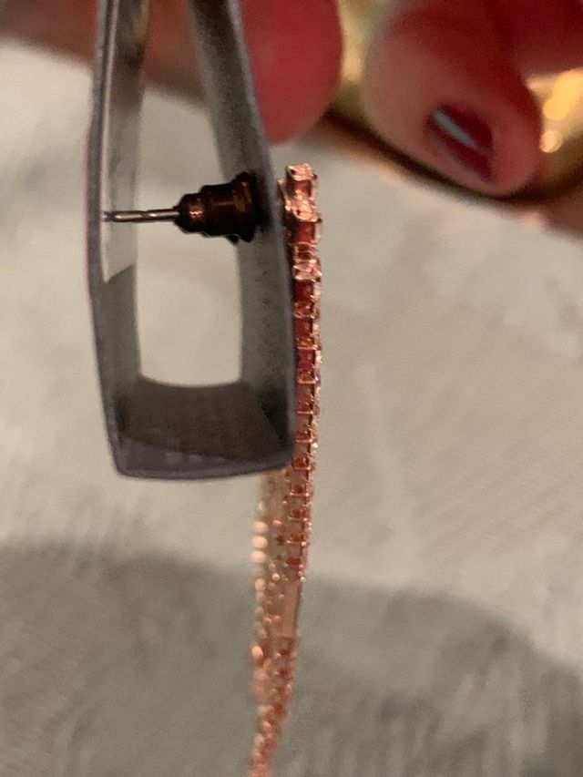 Pendientes largos brillantes