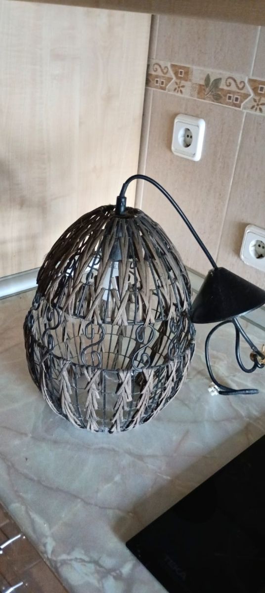 Lámpara colgante mimbre y metal