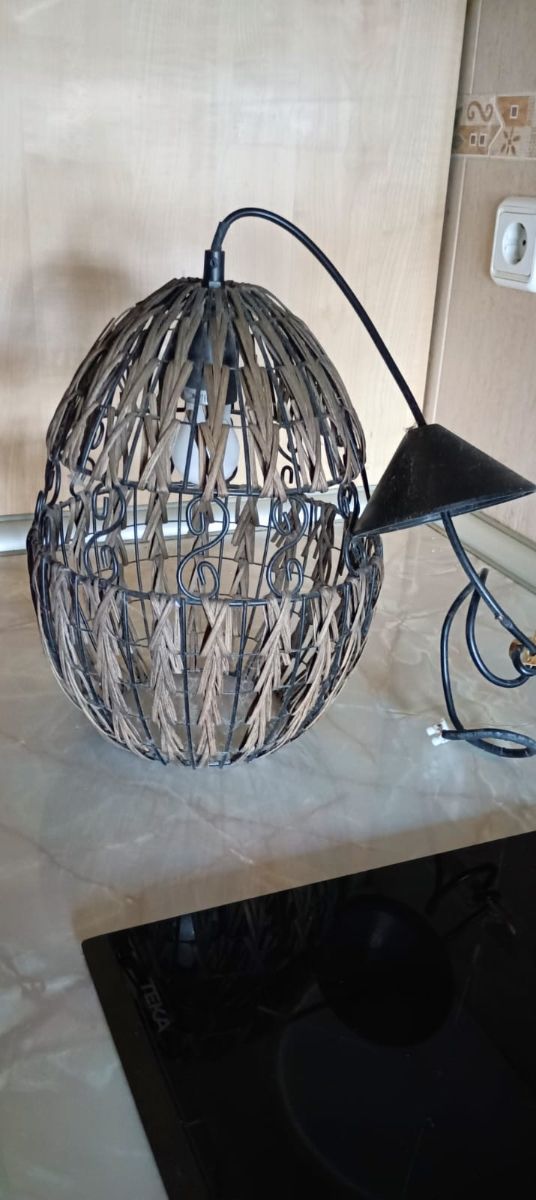 Lámpara colgante mimbre y metal