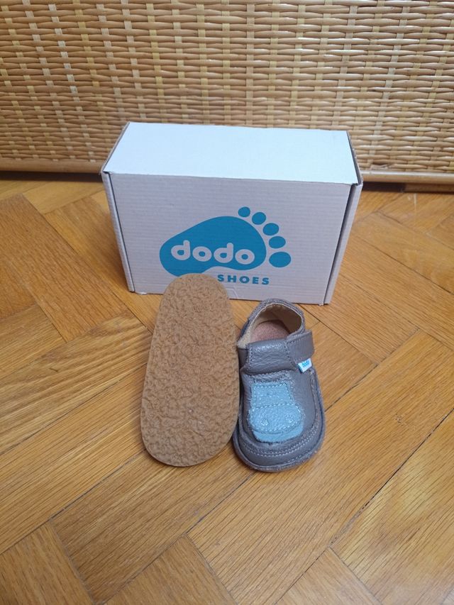 Zapatos respetuoso de bebe talla 19