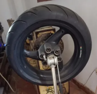 Llanta Marchesini trasera 3 brazos 17"x 4'5