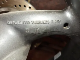 Llanta Marchesini trasera 3 brazos 17"x 4'5