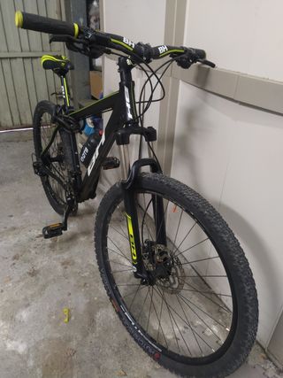 Bicicleta BH SPIKE MTB 29" - Shimano