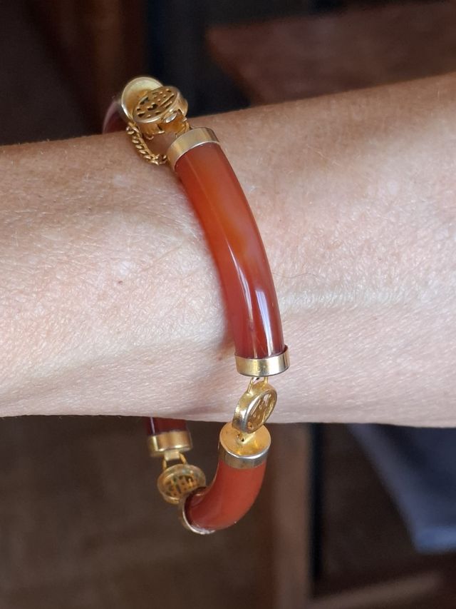 Pulsera ágata roja chapada oro