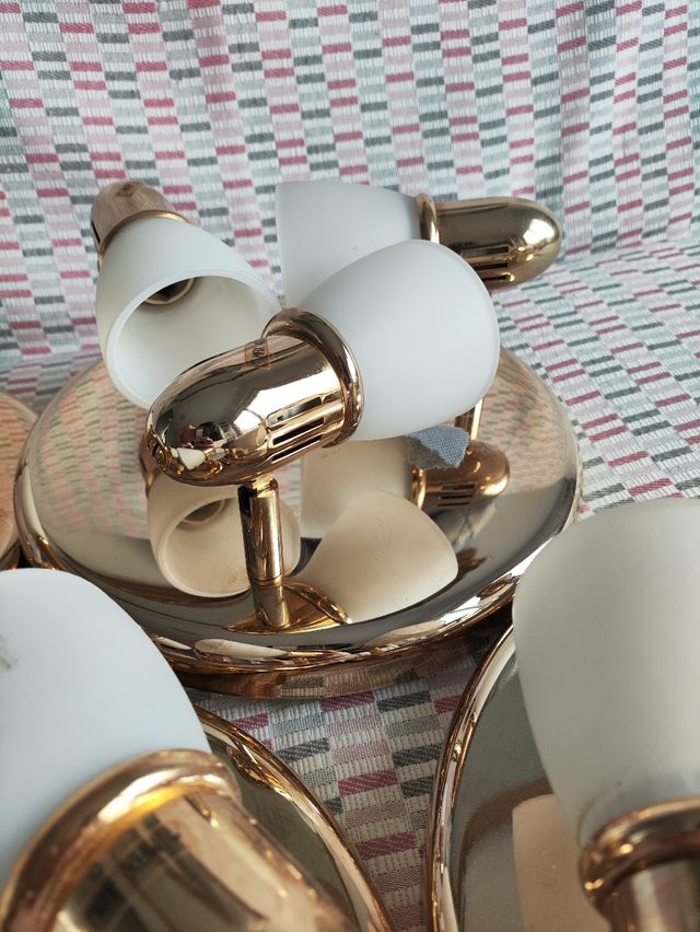 Apliques de pared dorados