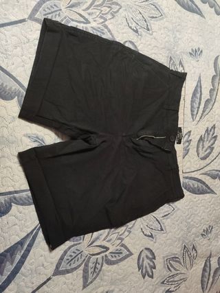 Bermuda negra