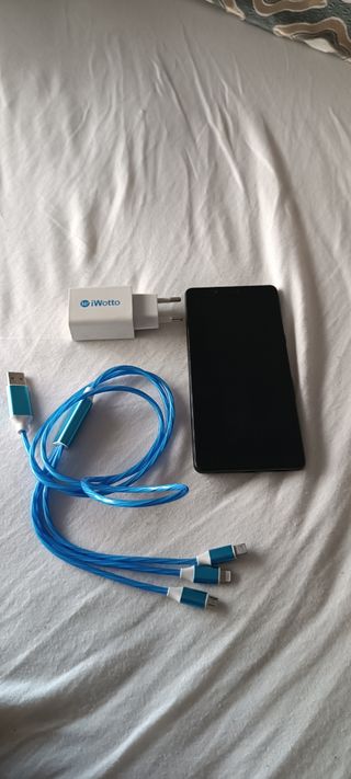 Sony Xperia L - telefono nero