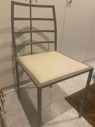 Sillas metálicas gris con asiento beige - urge