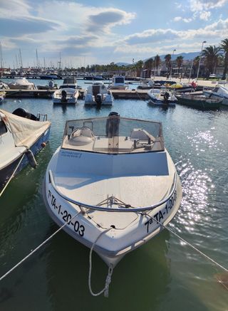 Barca Stable Cabinada 500