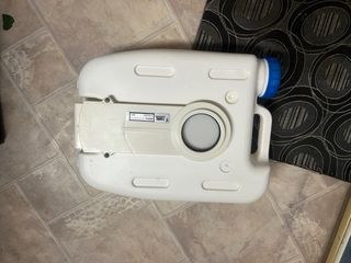 WC químico portátil casi nuevo