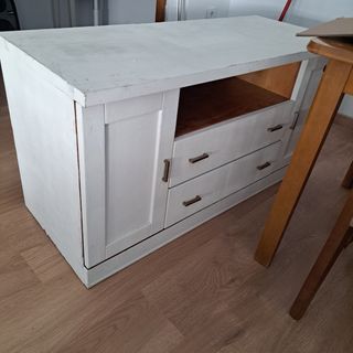 Mueble TV blanco madera
Hace falta pintarlo