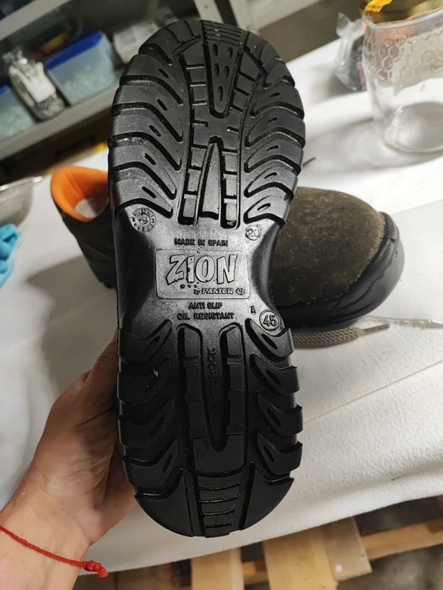 Zapatos seguridad marrones