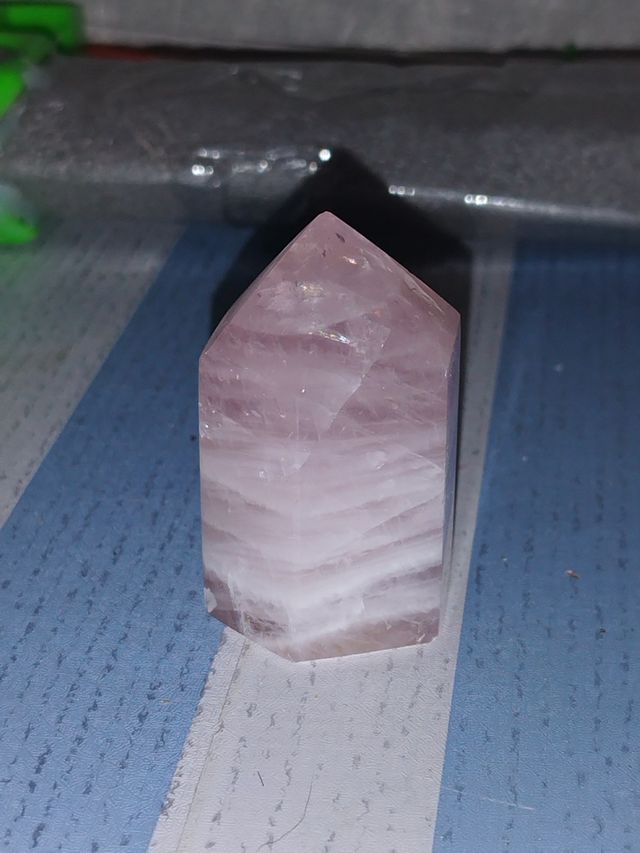 Obelisco Cuarzo Rosa (5.5cm)