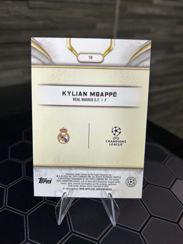 Kylian Mbappé REVERENCE