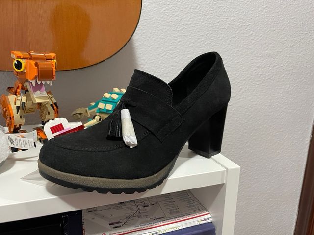 Zapatos Ayestaran tacón negros