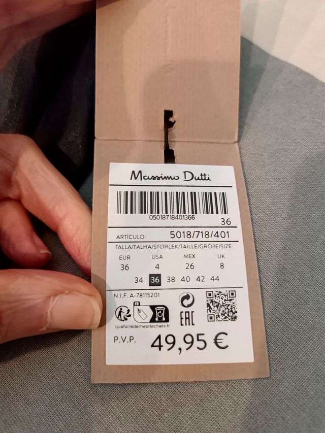 Pantalón Massimo Dutti negro, talla 36