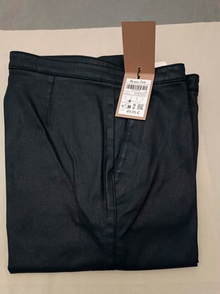 Pantalón Massimo Dutti negro, talla 36