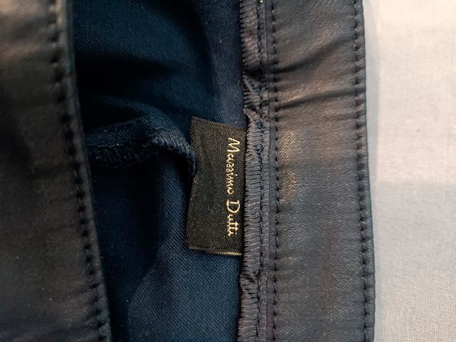 Pantalón Massimo Dutti negro, talla 36