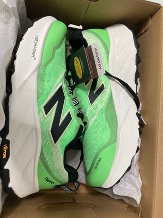 New Balance Hierro V9 - Talla 43